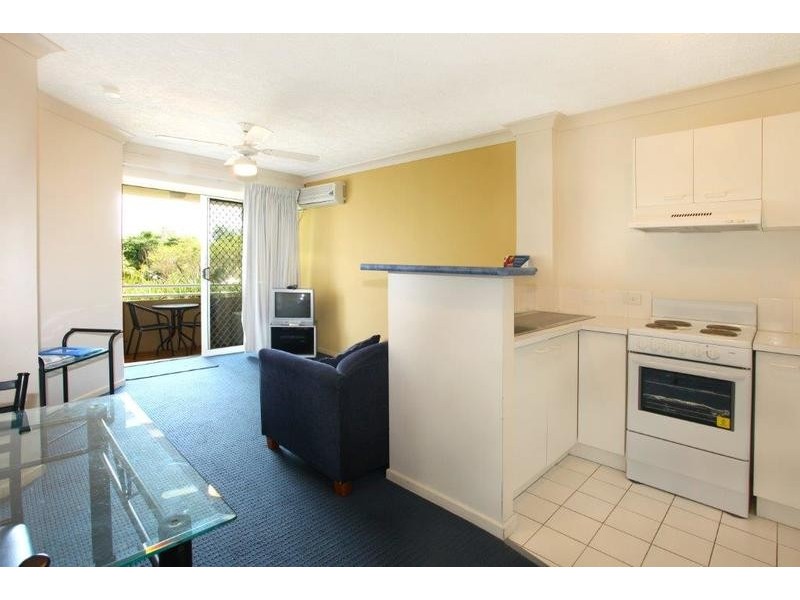 Budds Beach Apts/43 Cypress Avenue, Surfers Paradise QLD 4217