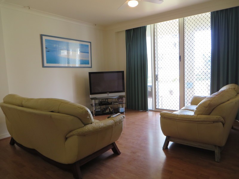 7 Elkhorn Avenue, Surfers Paradise QLD 4217