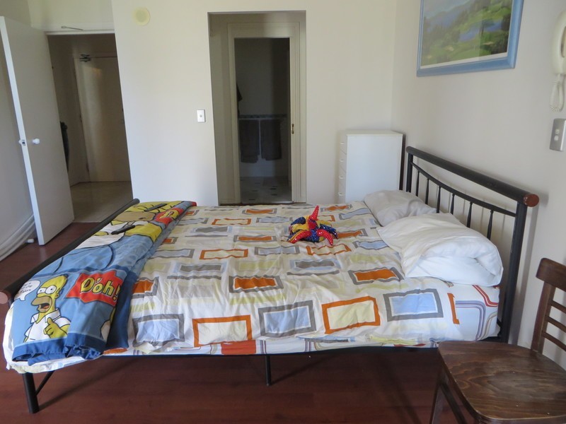 7 Elkhorn Avenue, Surfers Paradise QLD 4217