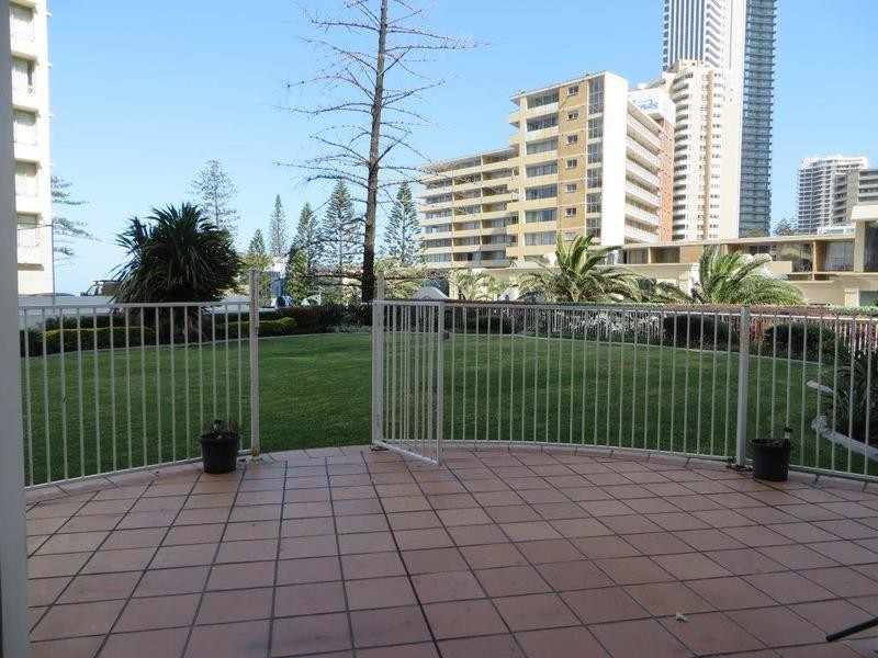 7 Elkhorn Avenue, Surfers Paradise QLD 4217