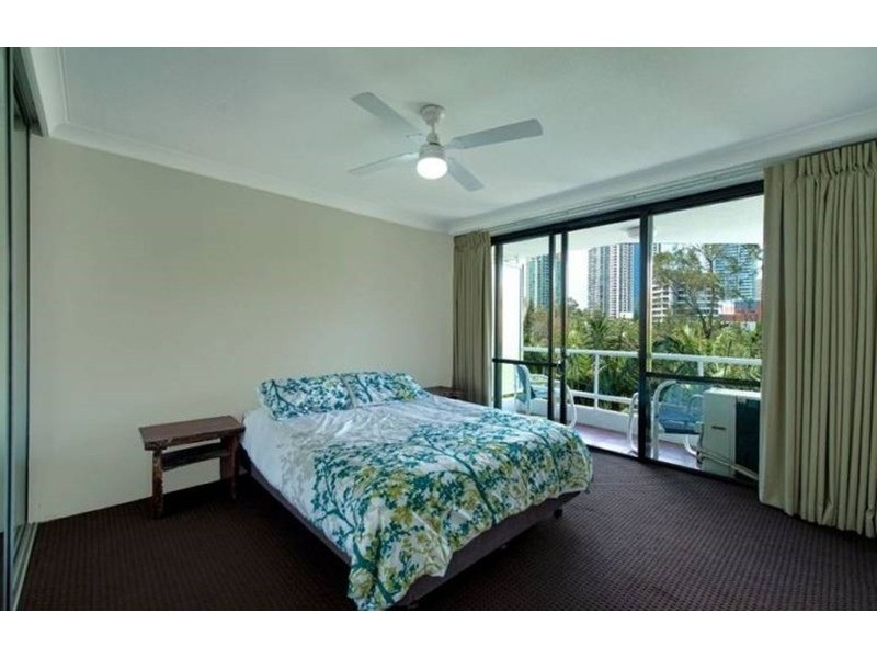 307/70 Remembrance Drive, Surfers Paradise QLD 4217