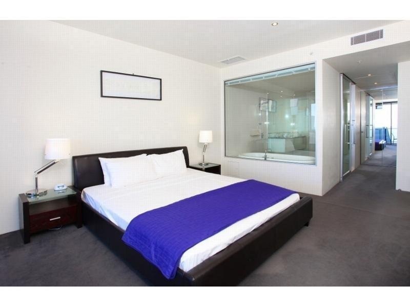 CIRCLE ON CAVIL 9 Ferny Avenue, Surfers Paradise QLD 4217