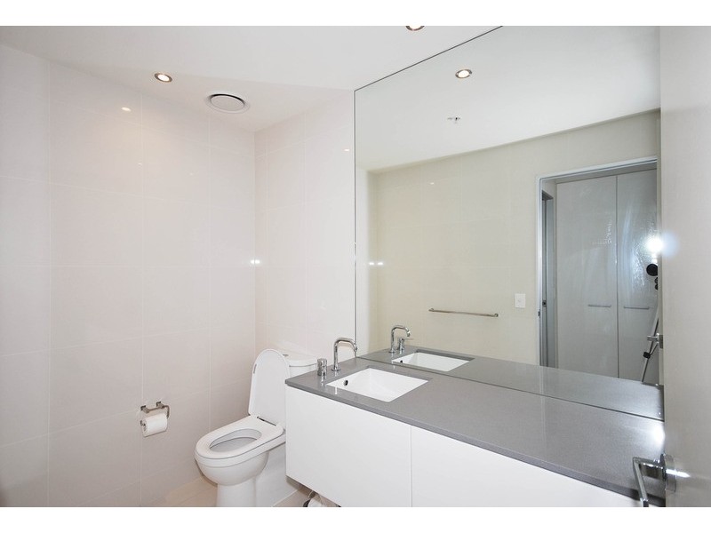 CIRCLE ON CAVIL 9 Ferny Avenue, Surfers Paradise QLD 4217