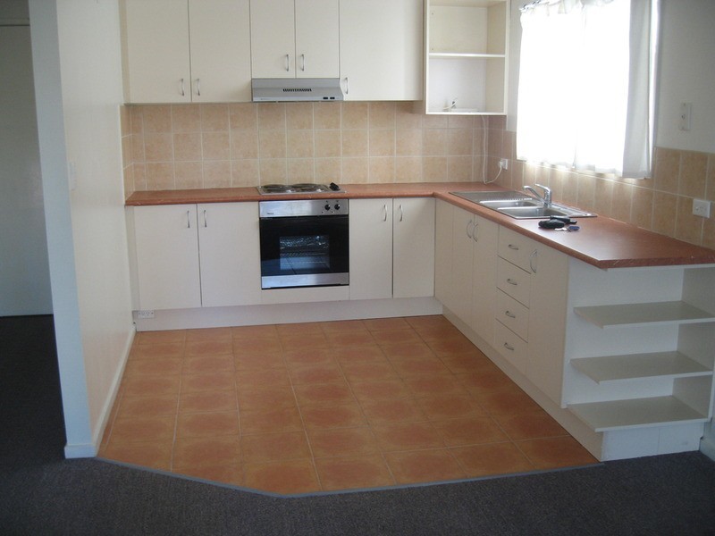 37 Cypress Avenue, Surfers Paradise QLD 4217