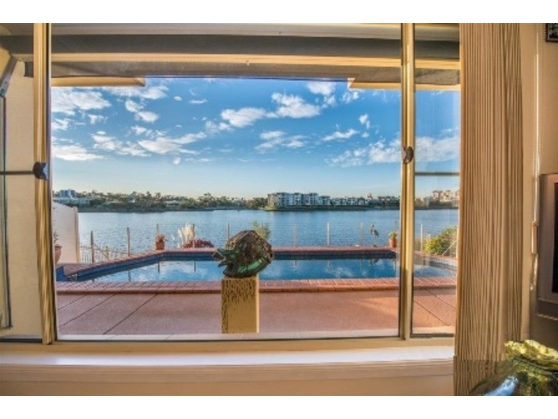 28 Vanderbilt Court, Varsity Lakes QLD 4227