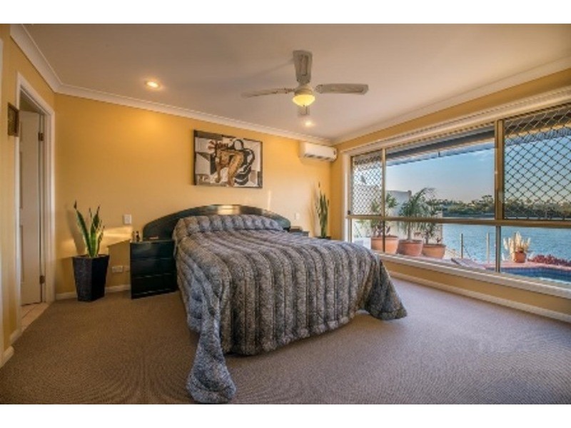 28 Vanderbilt Court, Varsity Lakes QLD 4227