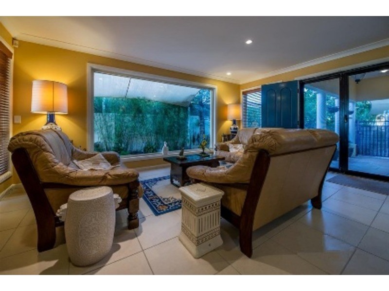 28 Vanderbilt Court, Varsity Lakes QLD 4227