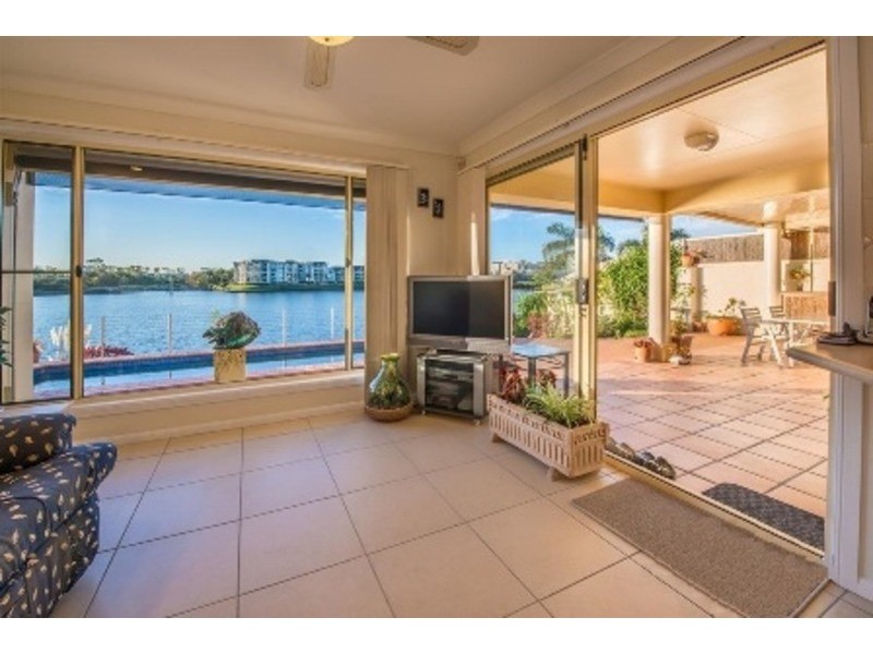 28 Vanderbilt Court, Varsity Lakes QLD 4227