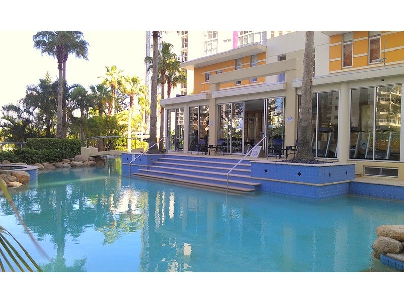 1 LENNIE  Avenue, Main Beach QLD 4217