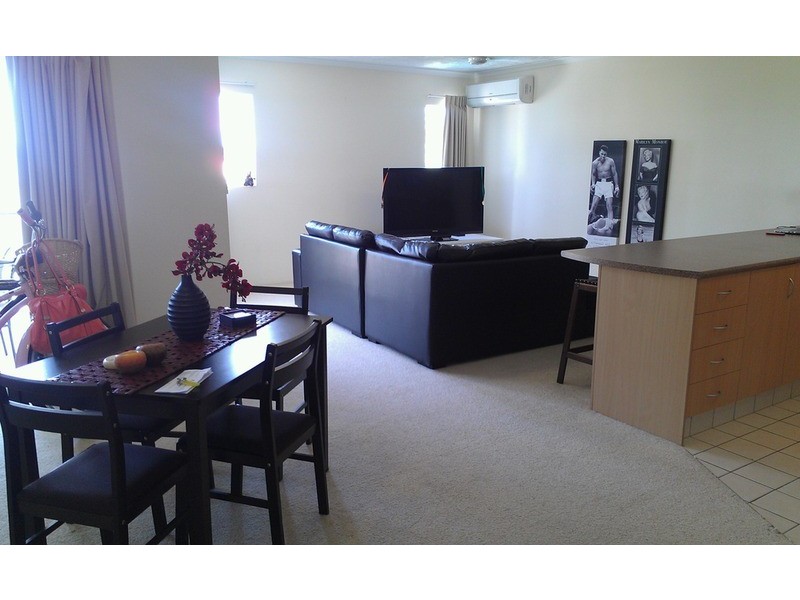 12/4 Proud  Street, Labrador QLD 4215