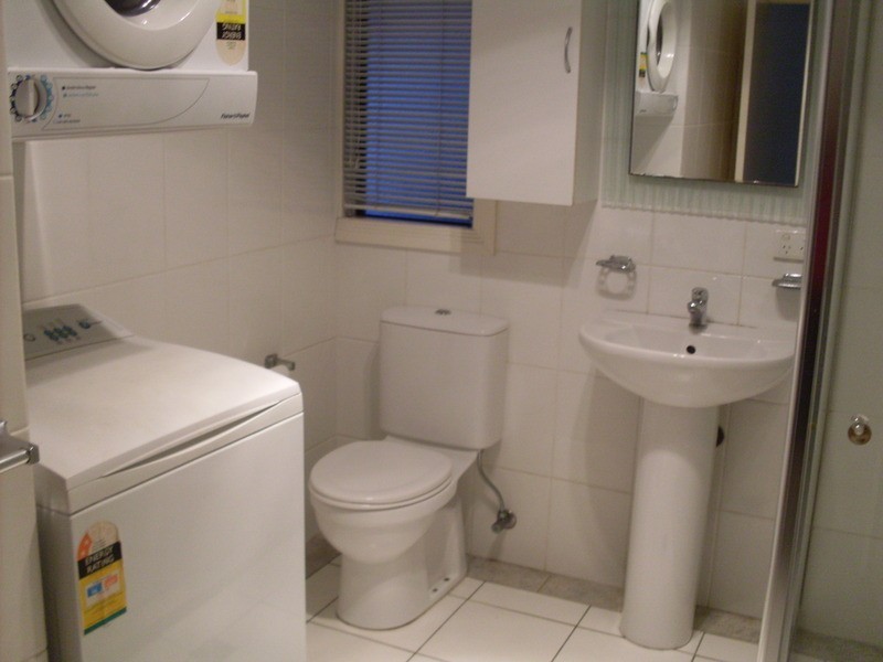 2/1958 Gold Coast  Highway, Miami QLD 4220