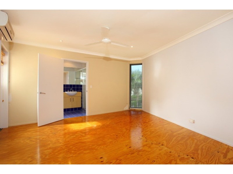 5/1A Pacific  Street, Main Beach QLD 4217