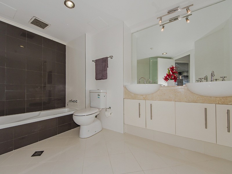 Surfers Mayfair/19 Riverview  Parade, Surfers Paradise QLD 4217