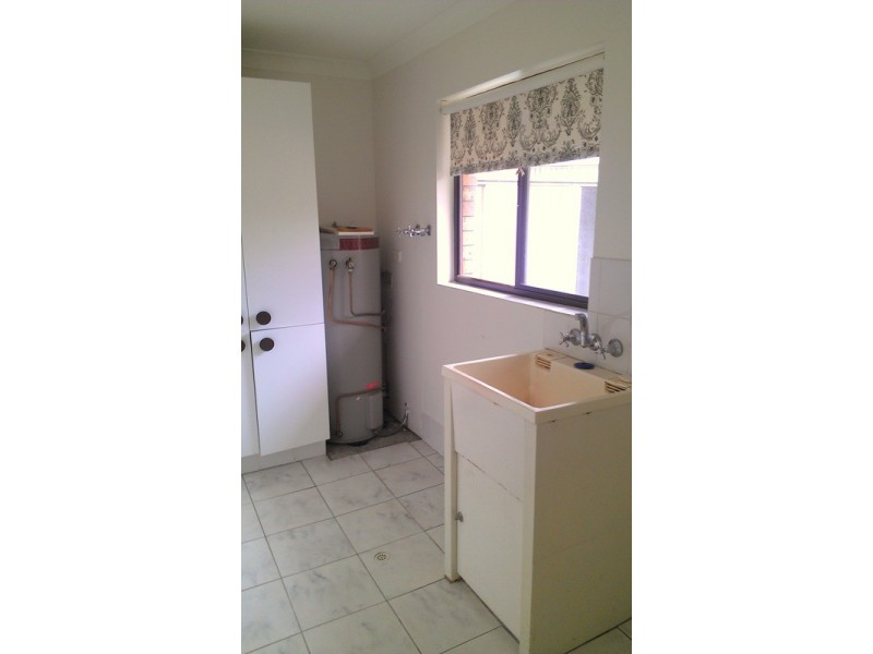 2 Saywell Street, Sorrento QLD 4217