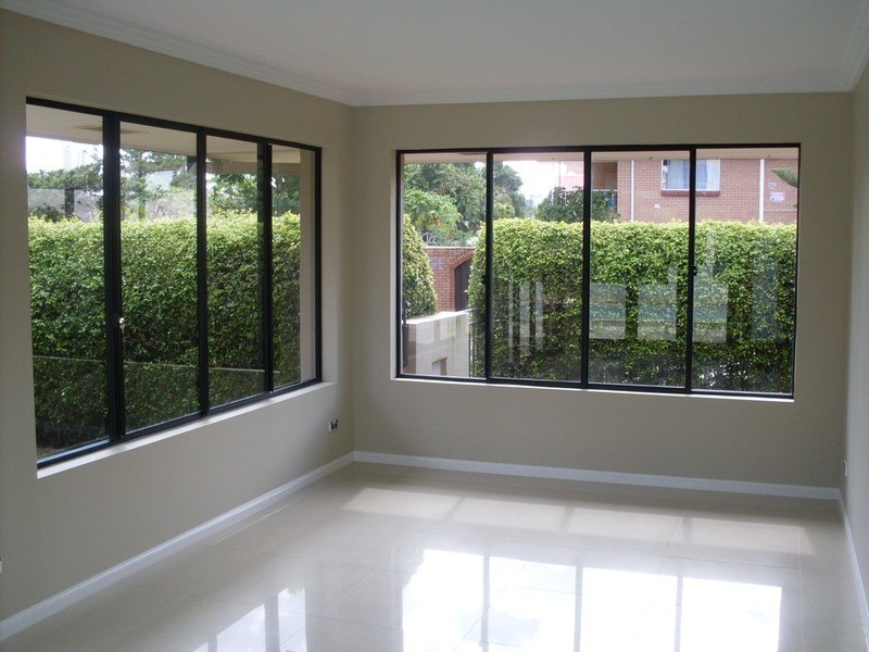 10 St  Pauls  Place, Isle Of Capri QLD 4217