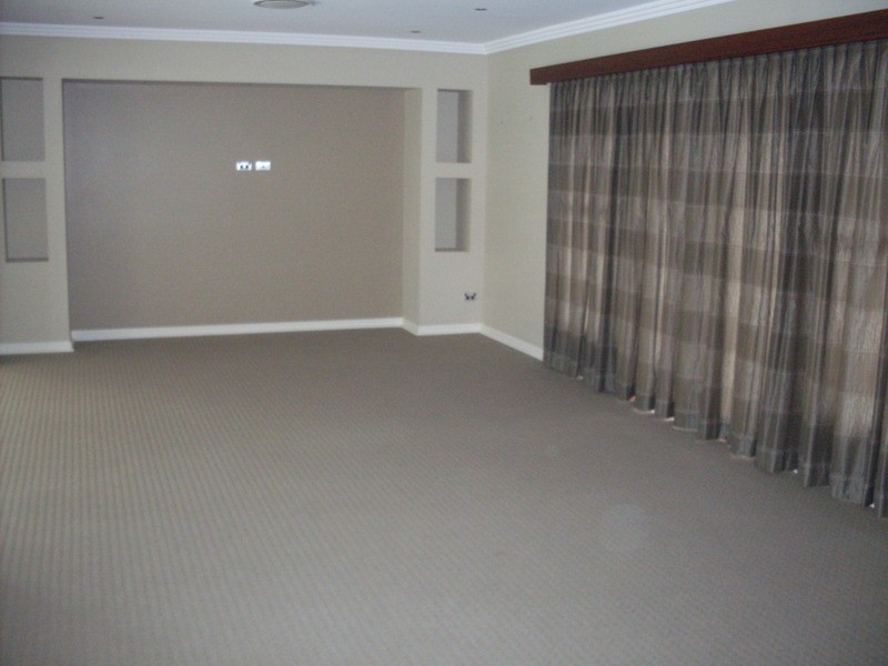 10 St  Pauls  Place, Isle Of Capri QLD 4217