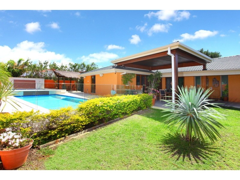 3 Emu Court, Sorrento QLD 4217