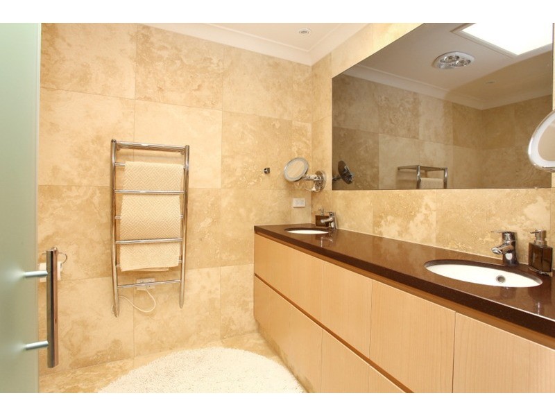 3 Emu Court, Sorrento QLD 4217