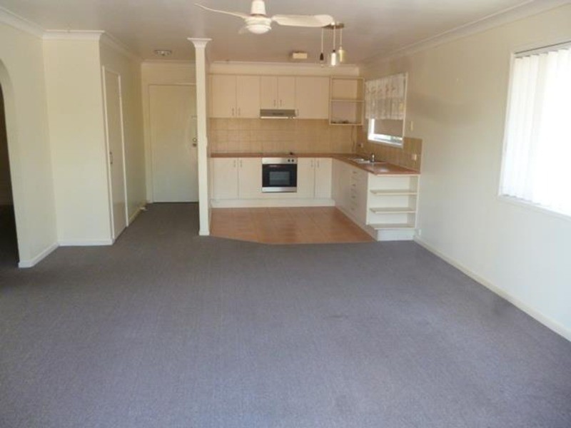 37 Cypress Avenue, Surfers Paradise QLD 4217