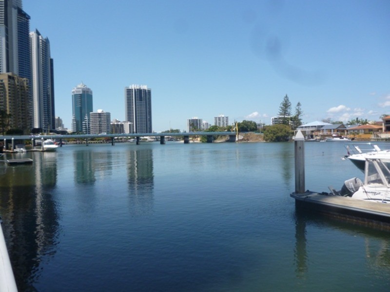 37 Cypress Avenue, Surfers Paradise QLD 4217