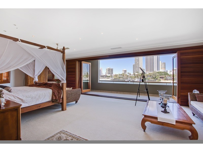 Paradise Waters QLD 4217