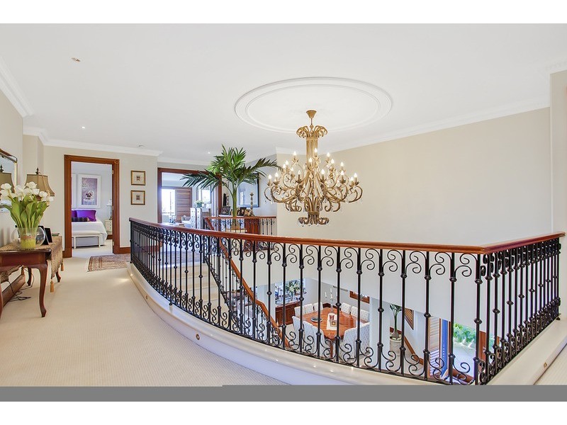 Paradise Waters QLD 4217