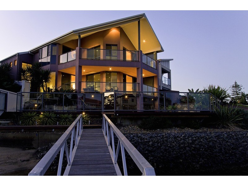 15 Pisa Court, Surfers Paradise QLD 4217