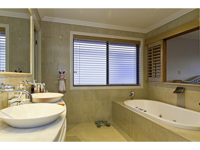 15 Pisa Court, Surfers Paradise QLD 4217