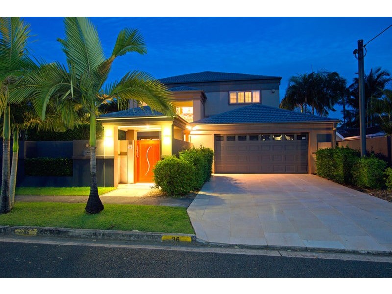 86 Amalfi Drive, Isle Of Capri QLD 4217