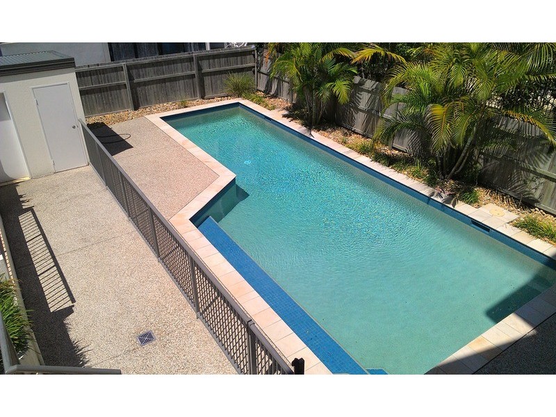 4 Proud Street, Labrador QLD 4215
