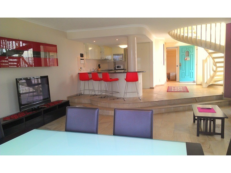 32A Sunset  Boulevard, Surfers Paradise QLD 4217