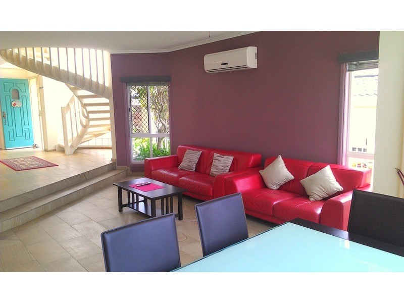 32A Sunset  Boulevard, Surfers Paradise QLD 4217