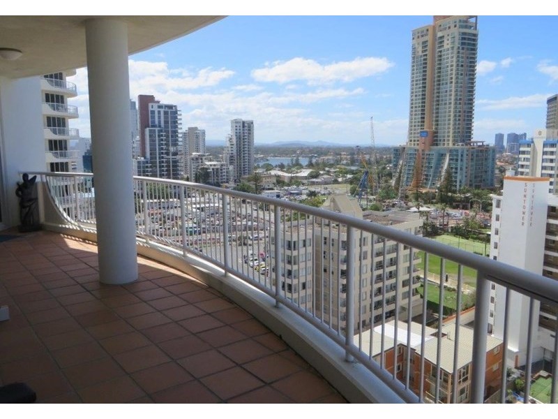 2 Moroccan Esplanade View Avenue, Surfers Paradise QLD 4217