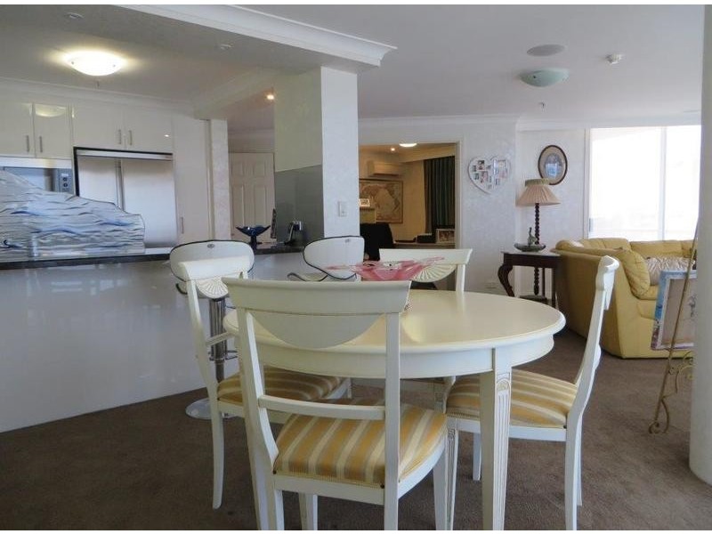 2 Moroccan Esplanade View Avenue, Surfers Paradise QLD 4217