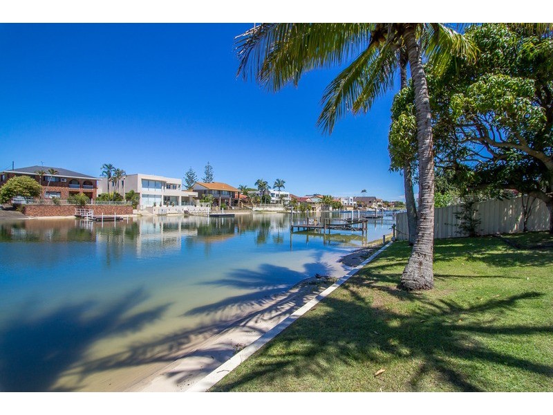 10 Midshipman Court, Paradise Waters QLD 4217