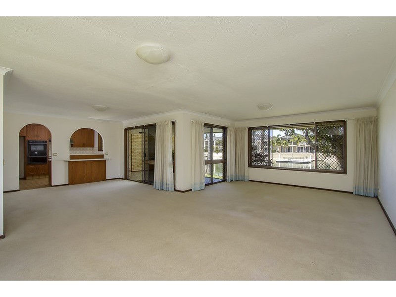10 Midshipman Court, Paradise Waters QLD 4217