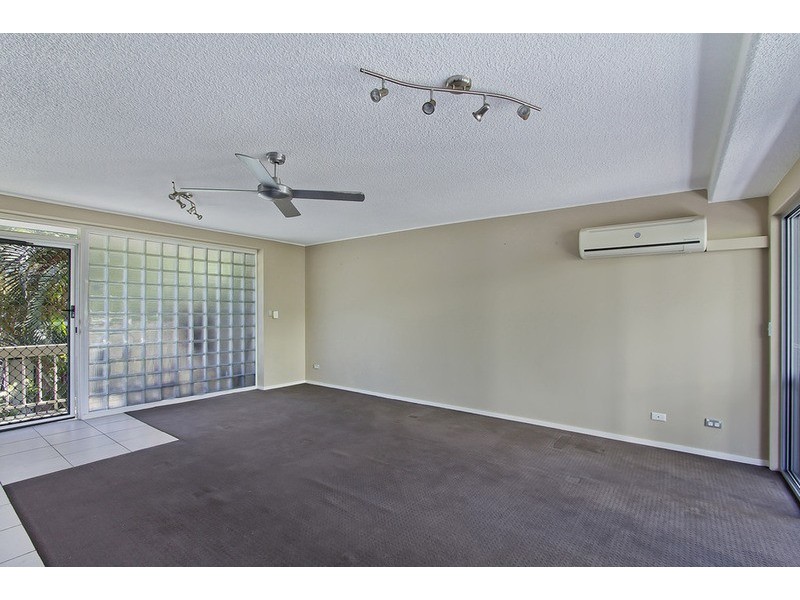 9/18 Tarcoola Crescent, Surfers Paradise QLD 4217