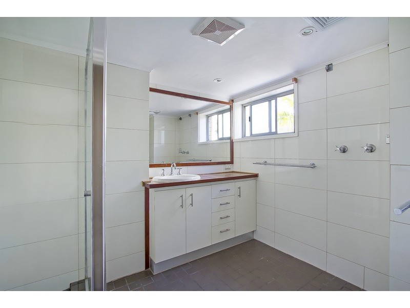 9/18 Tarcoola Crescent, Surfers Paradise QLD 4217