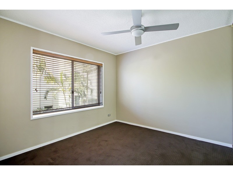 9/18 Tarcoola Crescent, Surfers Paradise QLD 4217