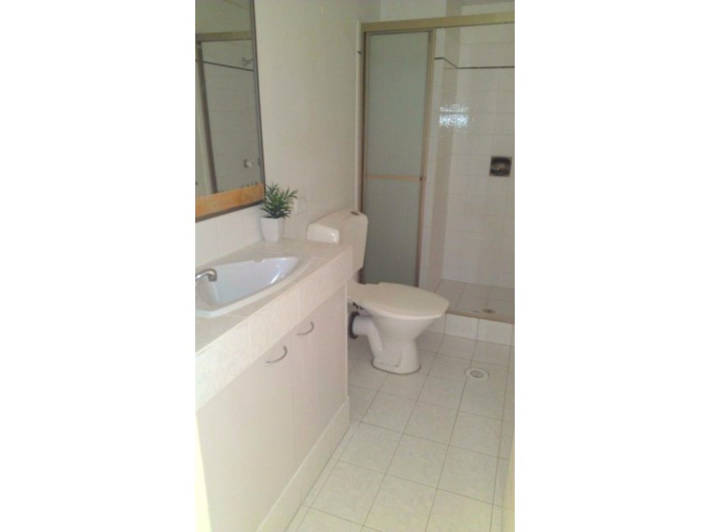 22-24  Genoa  Street, Surfers Paradise QLD 4217