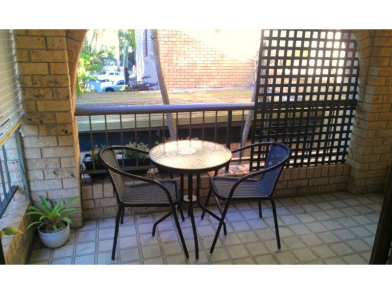 22-24  Genoa  Street, Surfers Paradise QLD 4217