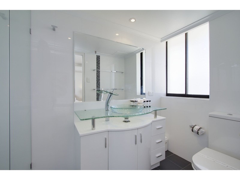 4 Old Burleigh Road, Surfers Paradise QLD 4217