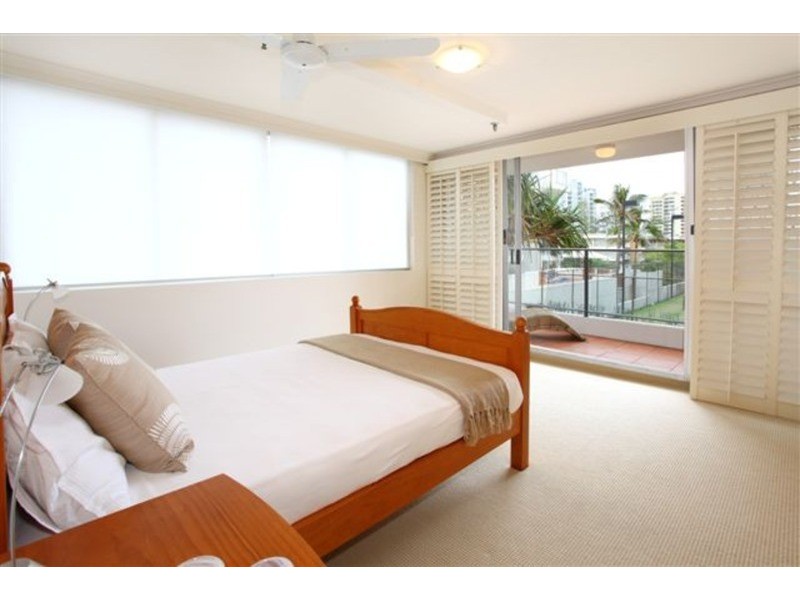 20 Old Burleigh Road, Surfers Paradise QLD 4217