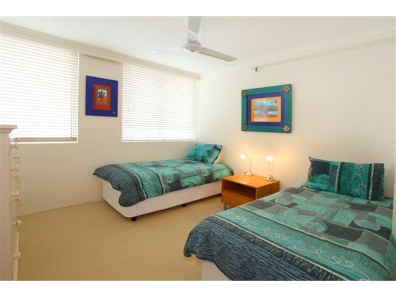 20 Old Burleigh Road, Surfers Paradise QLD 4217