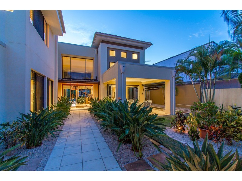 14 Viking Court, Paradise Waters QLD 4217