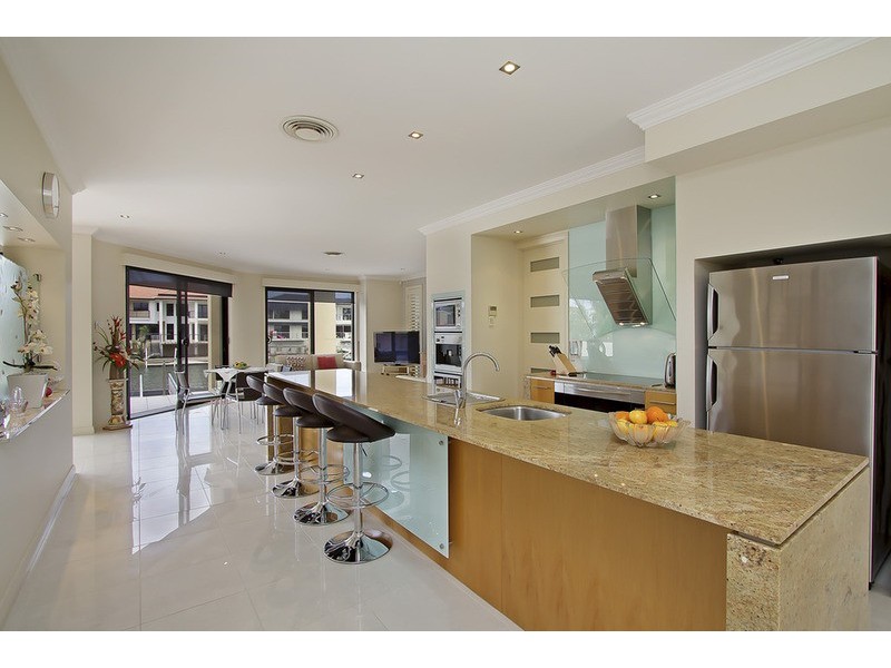 14 Viking Court, Paradise Waters QLD 4217