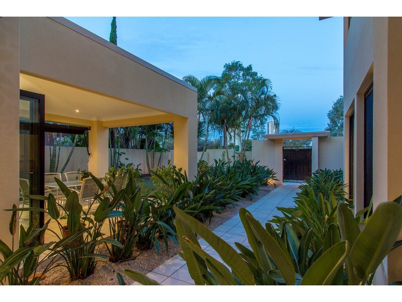 14 Viking Court, Paradise Waters QLD 4217