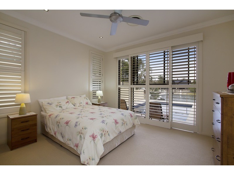 14 Viking Court, Paradise Waters QLD 4217