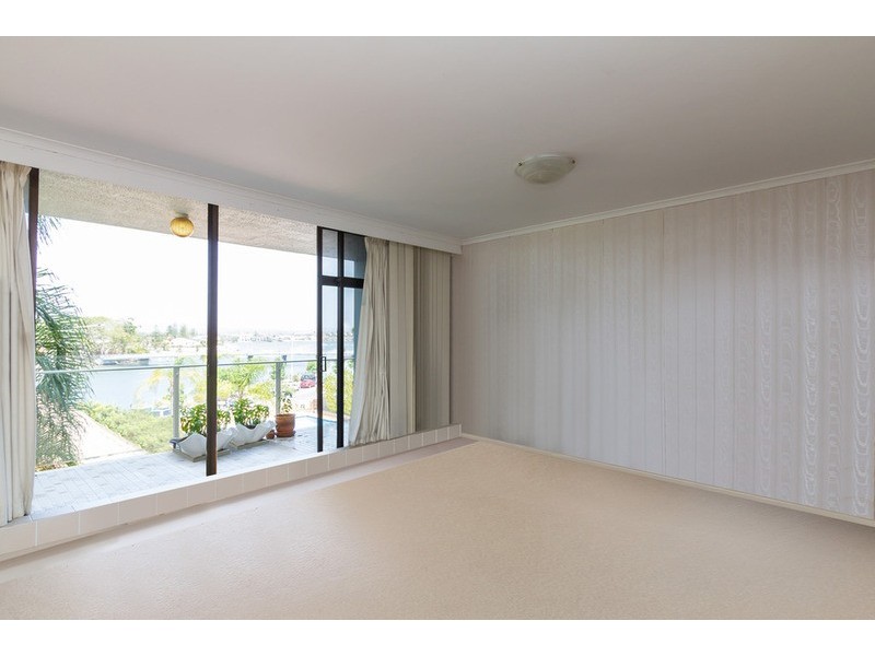 33 Thornton Street, Surfers Paradise QLD 4217