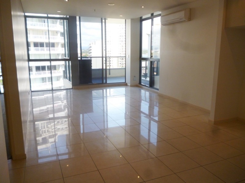 18 Cypress  Avenue, Surfers Paradise QLD 4217